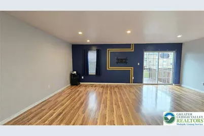 18 Jazz Circle, Whitehall Township, PA 18052 - Photo 2