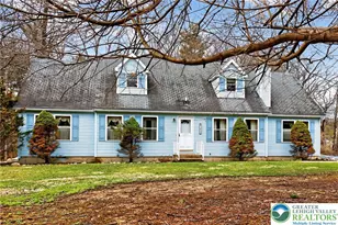 1089 Walnut Dr, Lehigh Township, PA 18038 - Photo 2