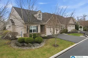 3686 Cottage Dr, Bethlehem City, PA 18020 - Photo 2