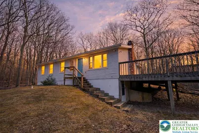 1109 Grand Mesa Drive, Chestnuthill Twp, PA 18353 - Photo 1