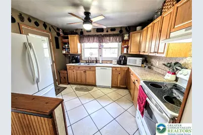 140 Penn Drive, Towamensing Twp, PA 18235 - Photo 4