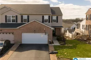 654 Buckingham Dr, Allen Township, PA 18067 - Photo 2