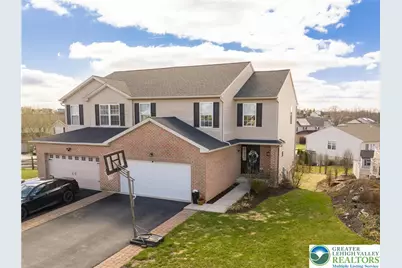 654 Buckingham Drive, Allen Township, PA 18067 - Photo 4