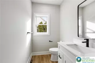 1330 Lincoln St, North Catasauqua Bor, PA 18032 - Photo 10