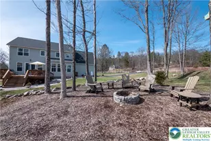 106 Lumbermill Ln, Stroudsburg, PA 18360 - Photo 2