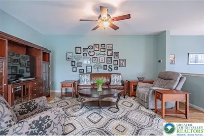 5633 Kart Drive, Allentown City, PA 18106 - Photo 8