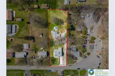 724 Krocks Court, Lower Macungie Township, PA 18106 - Photo 4