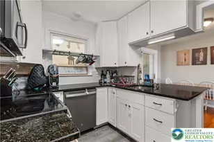 724 Krocks Ct, Lower Macungie Township, PA 18106 - Photo 14