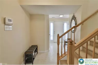 4072 Tournament Court, Upper Saucon Township, PA 18034 - Photo 6