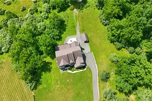 6520 Granville Rd, Upper Milford Township, PA 18092 - Photo 4