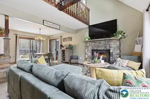 174 Marthas Ln, Tobyhanna Twp, PA 18347 - Photo 4