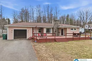 208 Shine Hill Rd, Henryville, PA 18332 - Photo 2