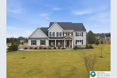 206 Broadview Court, Bushkill Twp, PA 18064 - Photo 4