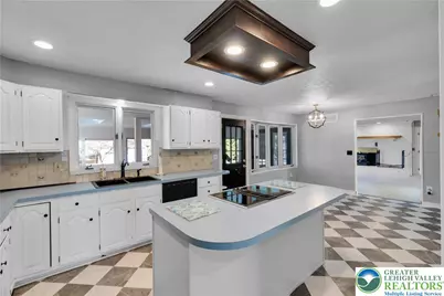 3909 Kipton Court, Bethlehem Township, PA 18020 - Photo 6