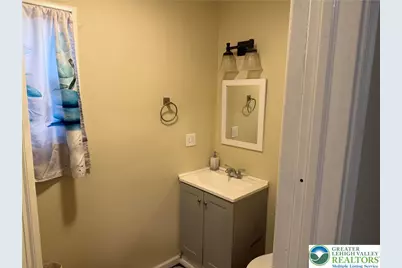 548 W Franklin Street, Slatington Boro, PA 18080 - Photo 8