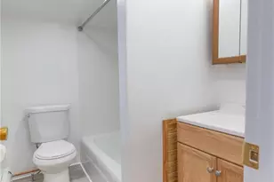 1014 Hoe St, Allentown City, PA 18103 - Photo 8