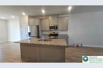 7616 Clayton Avenue, Upper Saucon Township, PA 18036 - Photo 6