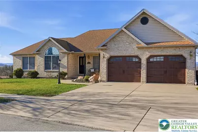 5529 Summit Street, Whitehall Township, PA 18052 - Photo 2