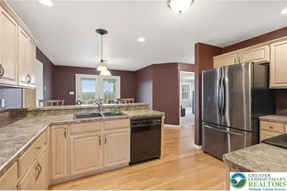 5529 Summit Street, Whitehall Township, PA 18052 - Photo 16