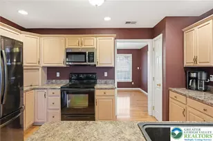 5529 Summit St, Whitehall Township, PA 18052 - Photo 14