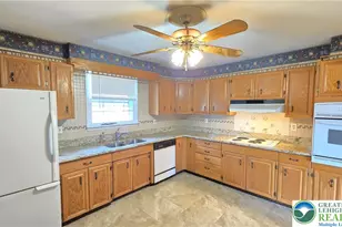 1118 7th St, Whitehall Township, PA 18052 - Photo 10