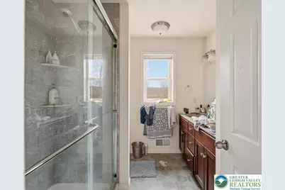 225 Swan Court, Middle Smithfield, PA 18302 - Photo 18