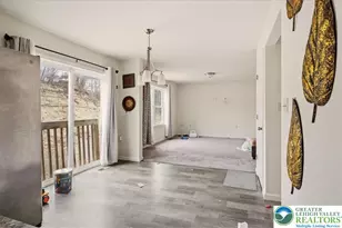 225 Swan Ct, Middle Smithfield, PA 18302 - Photo 8