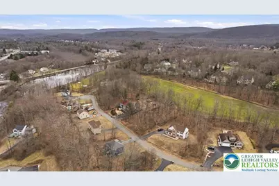 225 Swan Court, Middle Smithfield, PA 18302 - Photo 32