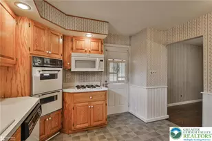 2246 Barrington Rd, Bethlehem City, PA 18018 - Photo 20