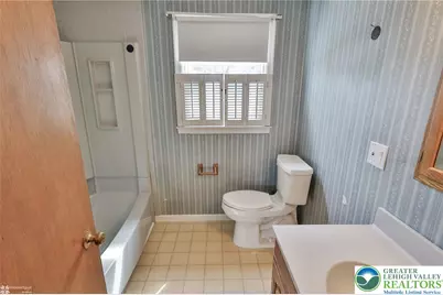 2246 Barrington Road, Bethlehem City, PA 18018 - Photo 36