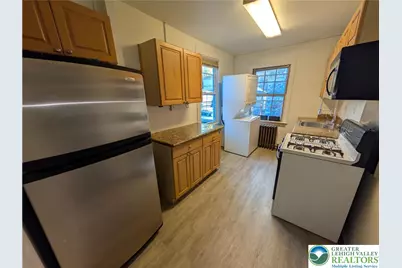 1040 Ferry Street #Apt 2, Easton, PA 18042 - Photo 4