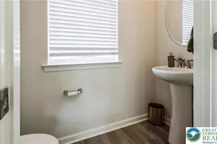 8215 Alexander Ct, Upper Macungie Township, PA 18031 - Photo 14