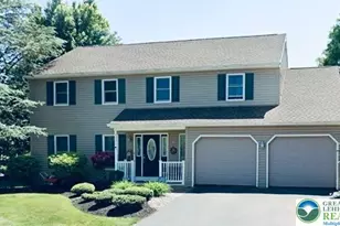 6424 Larch Ln, Macungie Boro, PA 18062 - Photo 1