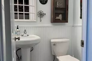 6424 Larch Ln, Macungie Boro, PA 18062 - Photo 12