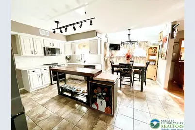 6424 Larch Lane, Macungie Boro, PA 18062 - Photo 10