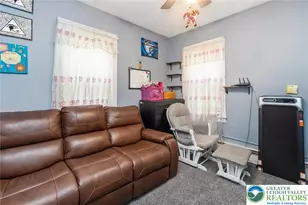 1037 Seneca St, Fountain Hill Boro, PA 18015 - Photo 16