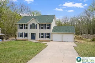 94 Oneida Trail, Penn Forrest, PA 18210 - Photo 2