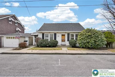 230 W Howard Avenue, Coaldale, PA 18218 - Photo 1