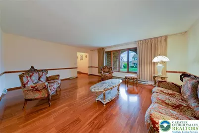 3127 S 4th Avenue, Whitehall Township, PA 18052 - Photo 14