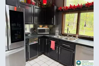 2253 Skyline Drive, Washington Township, PA 18080 - Photo 8