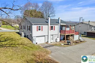 407 Jones St, Portland Boro, PA 18343 - Photo 2