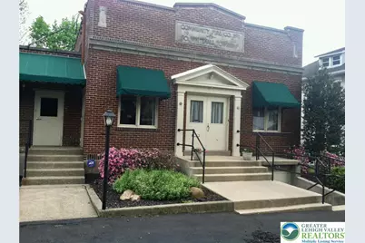 2041 Lawfer Avenue, South Whitehall Township, PA 18104 - Photo 1