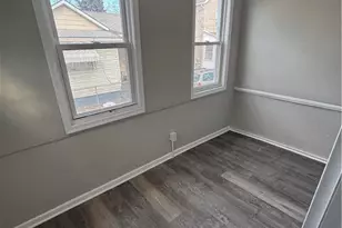 37 Logan St, Wilkes Barre, PA 18702 - Photo 2