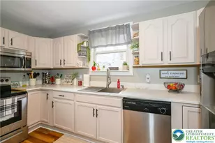 112 E Amidon St, Summit Hill Boro, PA 18250 - Photo 10