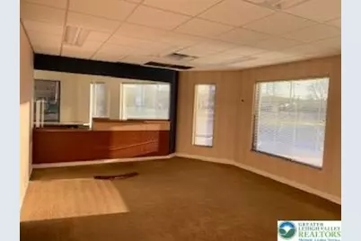 208 Kevin Lane #Middle unit, Brodheadsville, PA 18322 - Photo 6