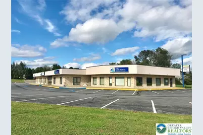 208 Kevin Lane #Middle unit, Brodheadsville, PA 18322 - Photo 1