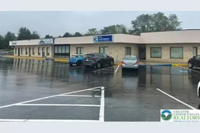 208 Kevin Lane #Middle unit, Brodheadsville, PA 18322 - Photo 2