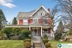 29 N New St, Nazareth Boro, PA 18064 - Photo 2