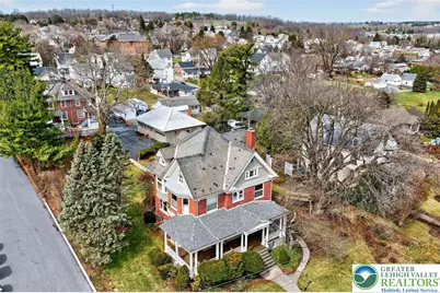 29 N New Street, Nazareth Boro, PA 18064 - Photo 6