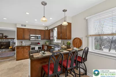 126 Hillcrest Drive S, Macungie Boro, PA 18062 - Photo 6